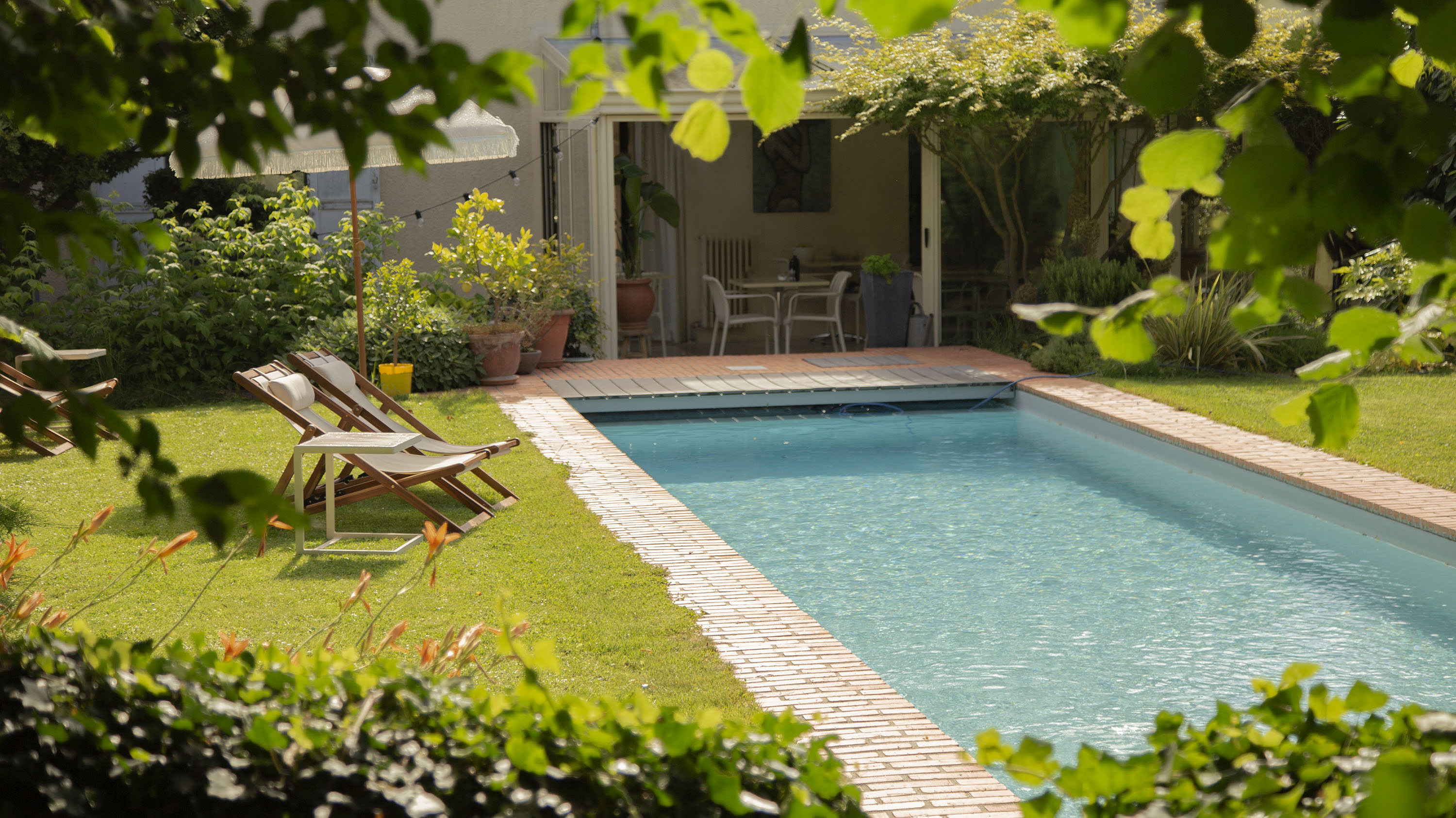 Le jardin et la piscine